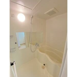 Room image 13