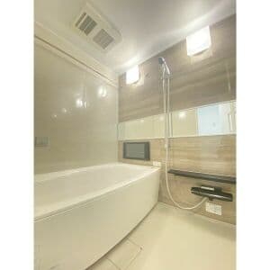 Room image 15
