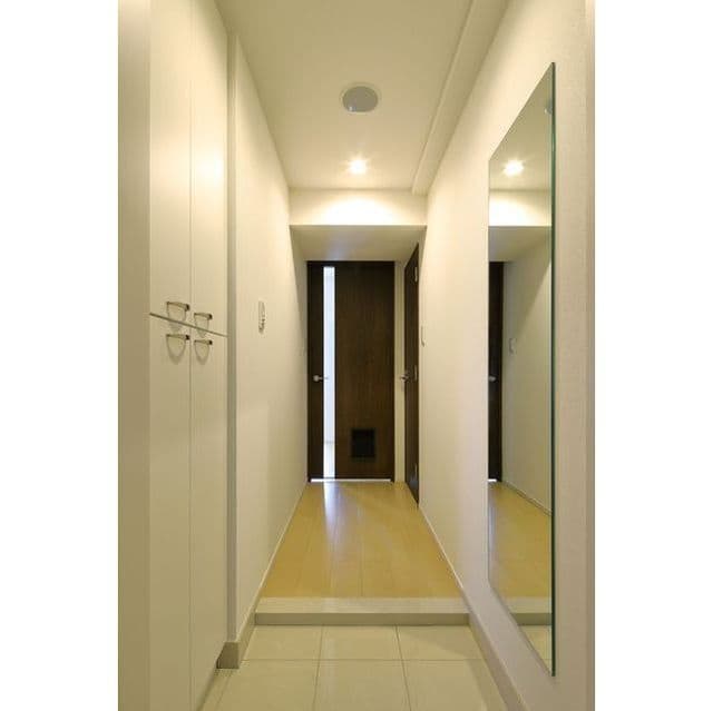 Room image 11