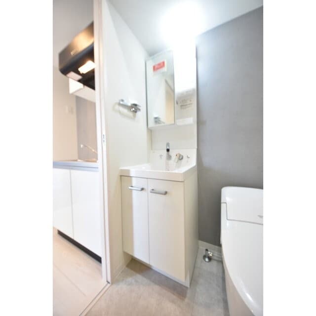 Room image 10