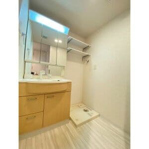 Room image 13