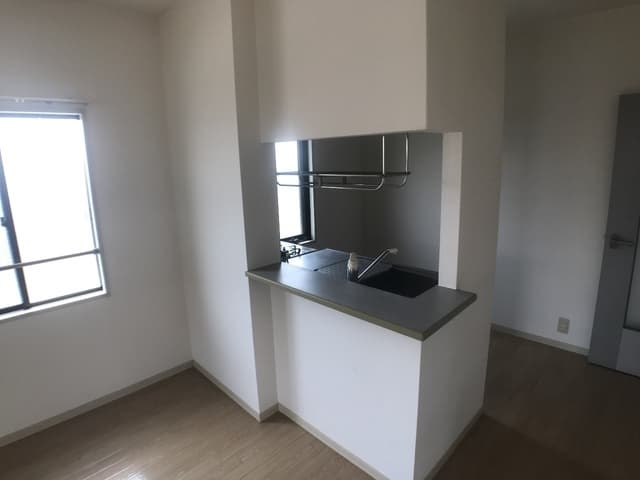 Room image 15