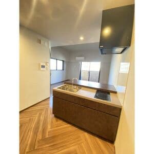 Room image 15