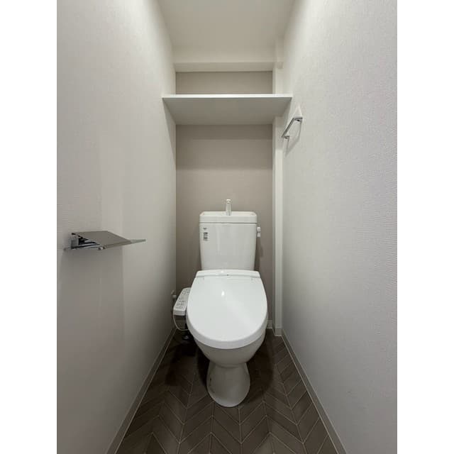 Room image 11