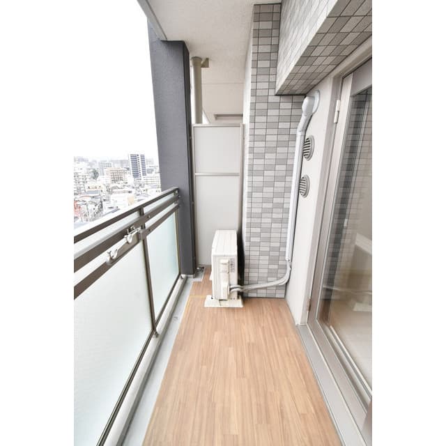 Room image 14