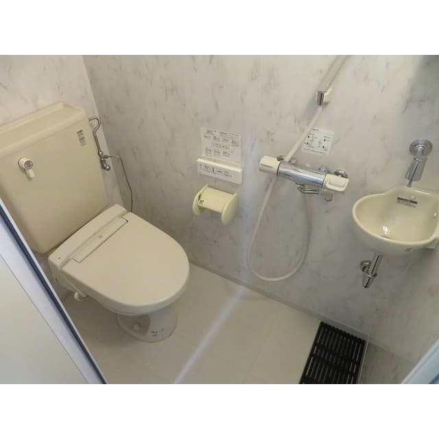 Room image 11