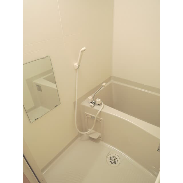 Room image 15