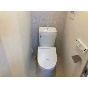 Room image 8