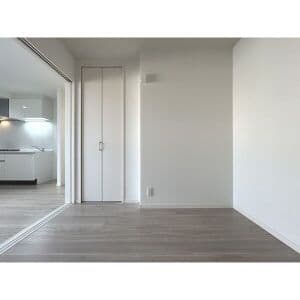 Room image 14