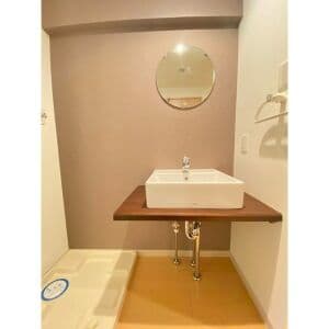 Room image 9
