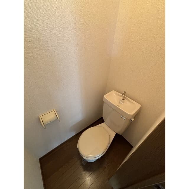 Room image 14