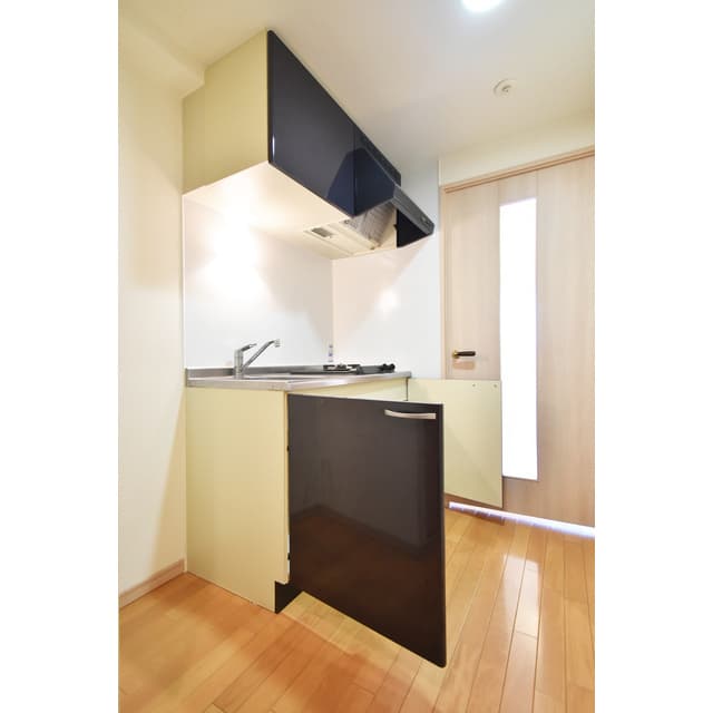 Room image 8