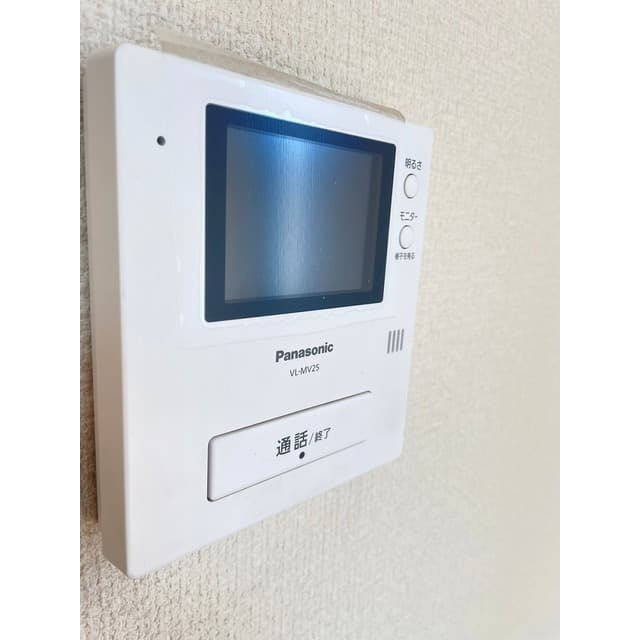 Room image 16