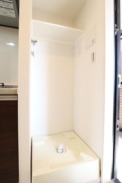 Room image 16