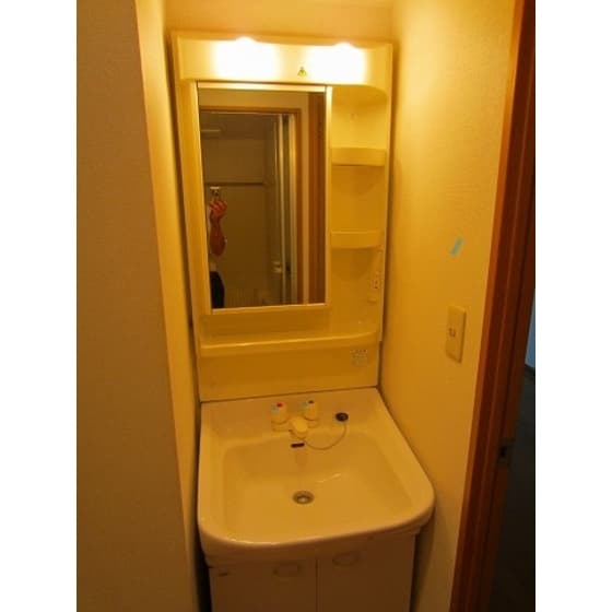Room image 11