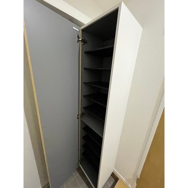 Room image 11