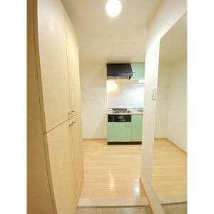 Room image 12