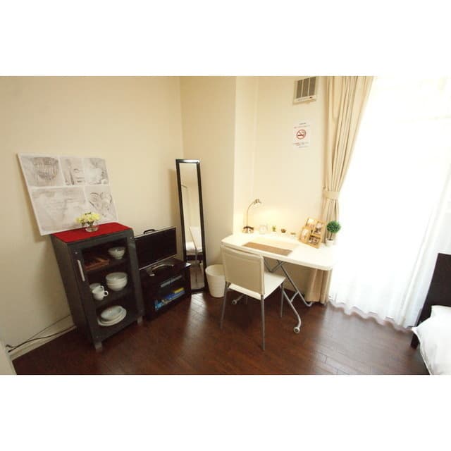 Room image 10