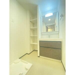 Room image 14