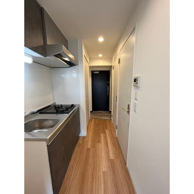 Room image 15