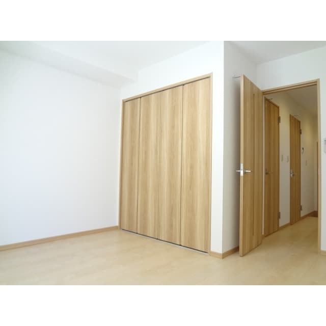 Room image 12