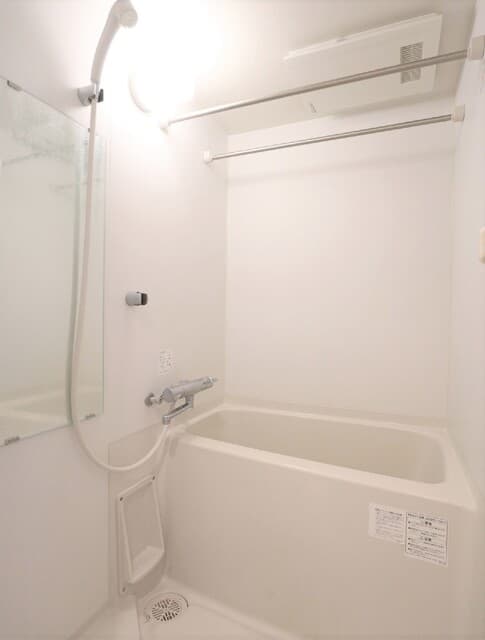 Room image 10