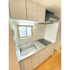 Room image 8