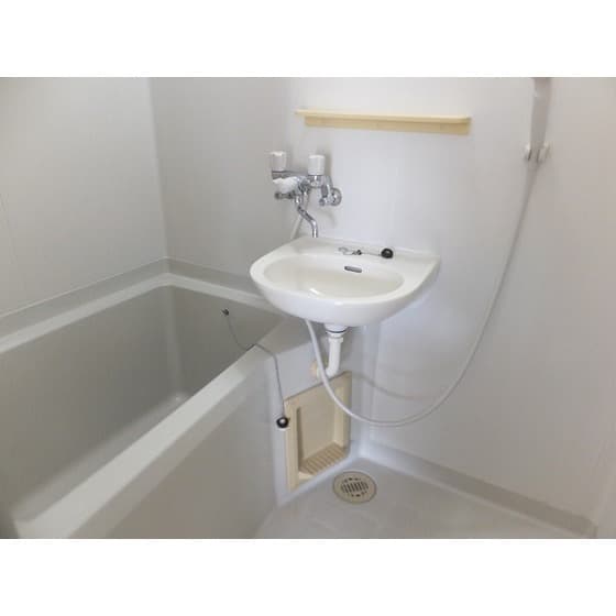 Room image 11