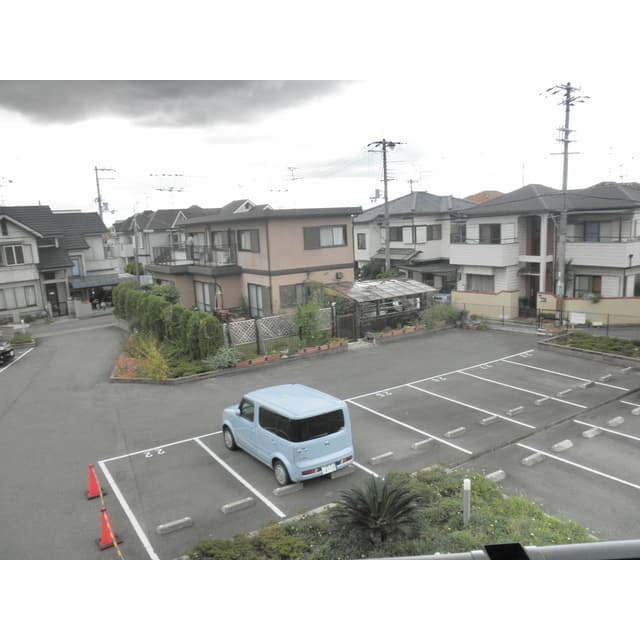 Room image 11