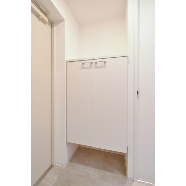 Room image 16