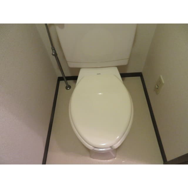 Room image 13