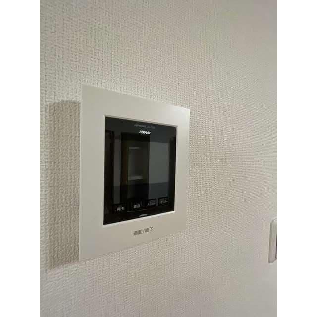 Room image 16