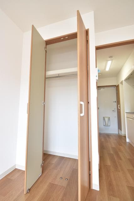 Room image 12