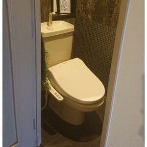 Room image 13