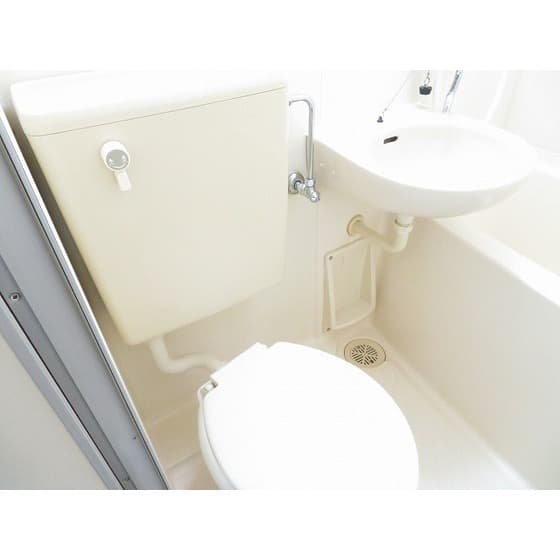 Room image 13