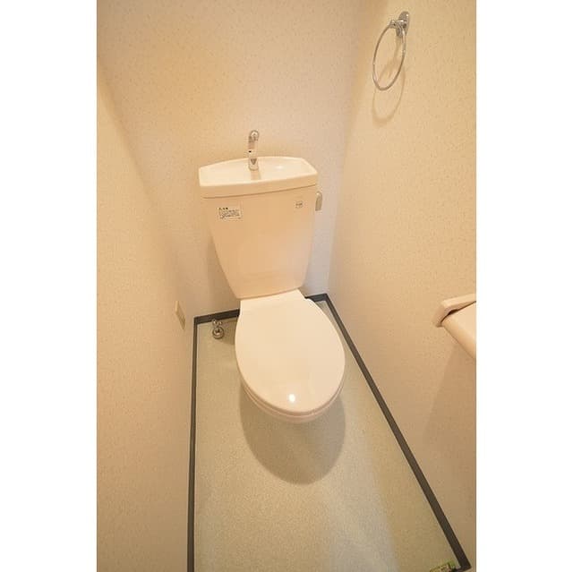 Room image 9