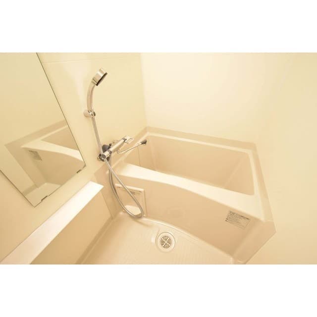 Room image 11