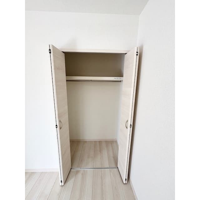Room image 14