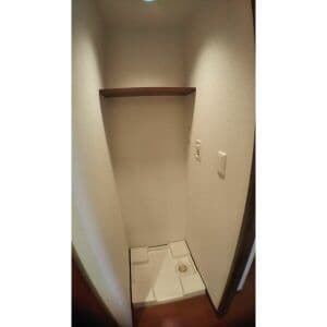 Room image 12