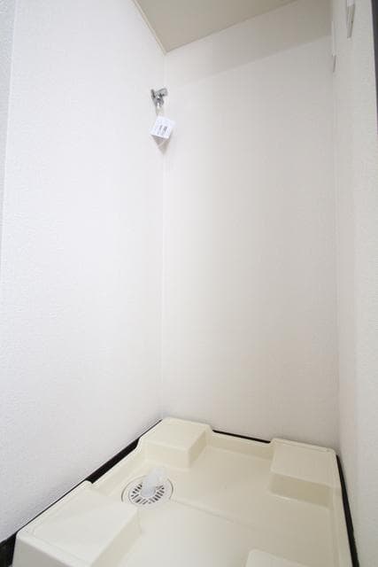 Room image 16