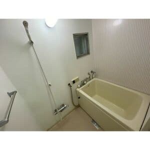 Room image 16