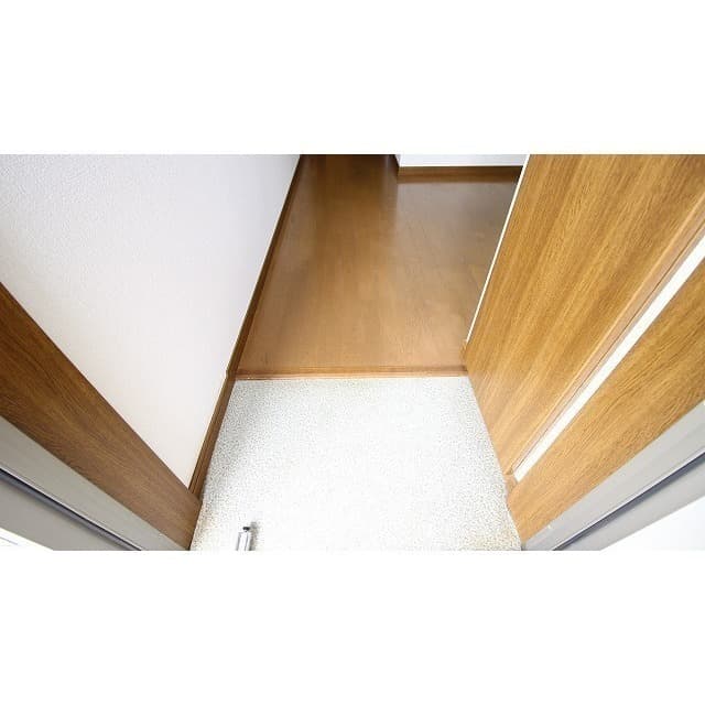Room image 13