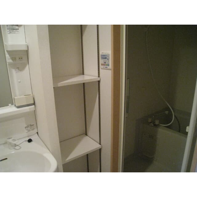 Room image 15