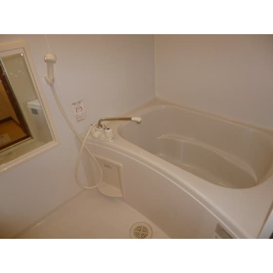 Room image 8