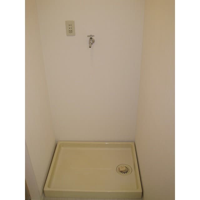 Room image 10