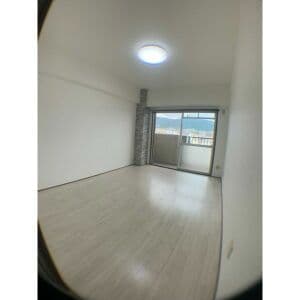 Room image 15