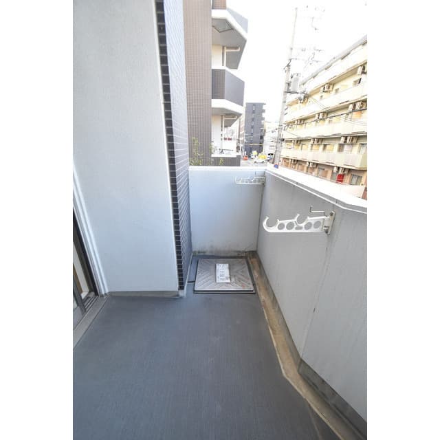Room image 15