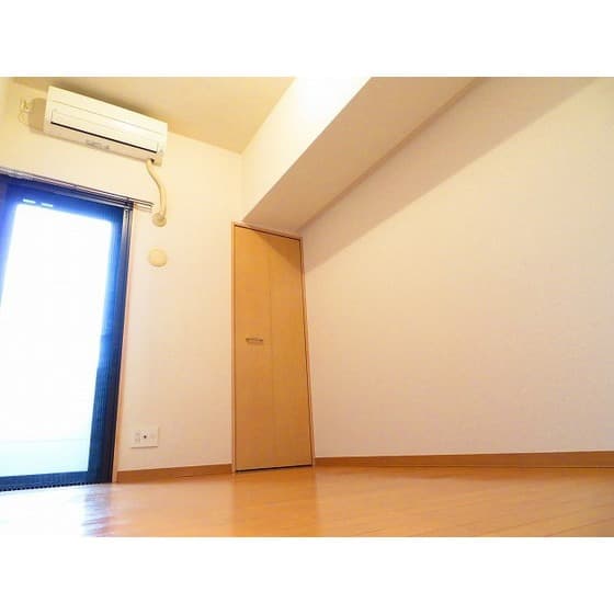 Room image 14