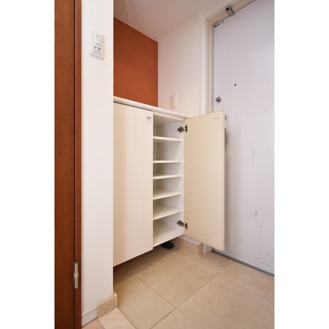Room image 10