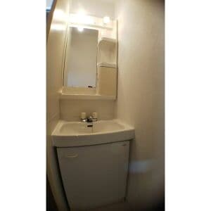 Room image 16